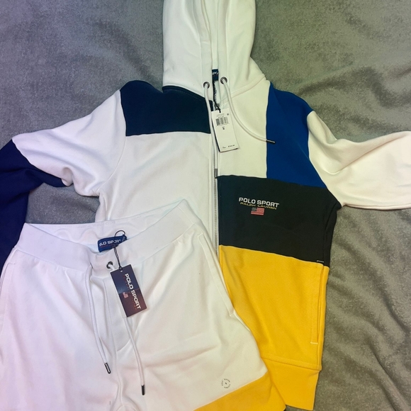 Ralph Lauren polo sport shorts, never worn. - Picture 2 of 3